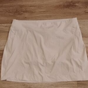 Elegant White Women's Skirt